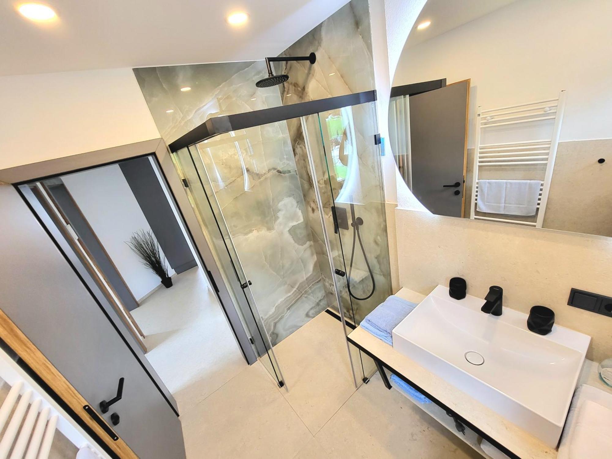 Schickster Sky Lodge لوتاش المظهر الخارجي الصورة